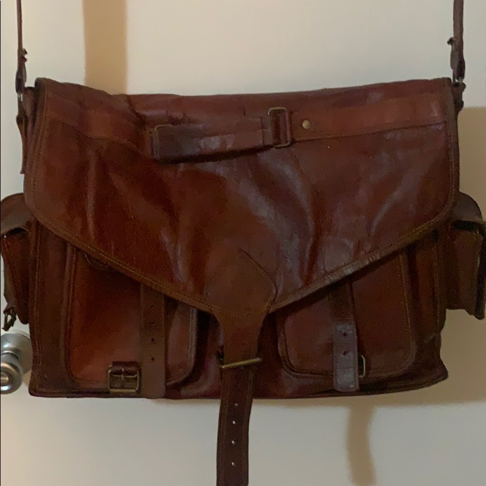Leather messenger bag